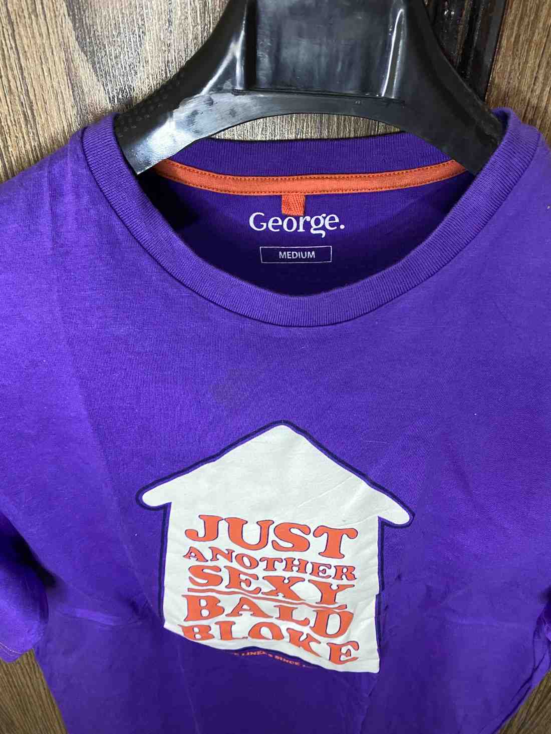 ROUND NECK GRAPHIC T-SHIRT PURPLE – Medium